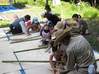 �e�q������