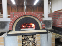 �Ηq�͎O���܂��B