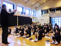 �����䏬�w�Z�ł̍u�b�̗l�q