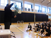 �q�ǂ������́C�M�S�ɕ����Ă���܂����I