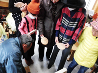 ��~���Â���̌��̗l�q