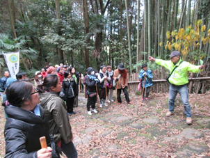 �{�����e�B�A�K�C�h����̐����ɕ�������