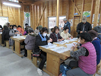 �փS���E�����ɂ��͗l�t��