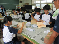 �����ɃT���h�y�[�p�[��������