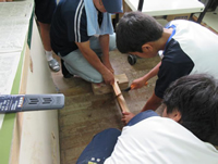 �����̎x�����m�R�ŃJ�b�g����