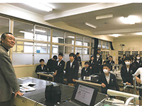 �����䏬�w�Z�X�̍u�b