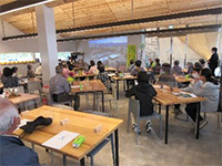 �����؍ގ��Ə��w���b�N�C���_�X�g���[�x